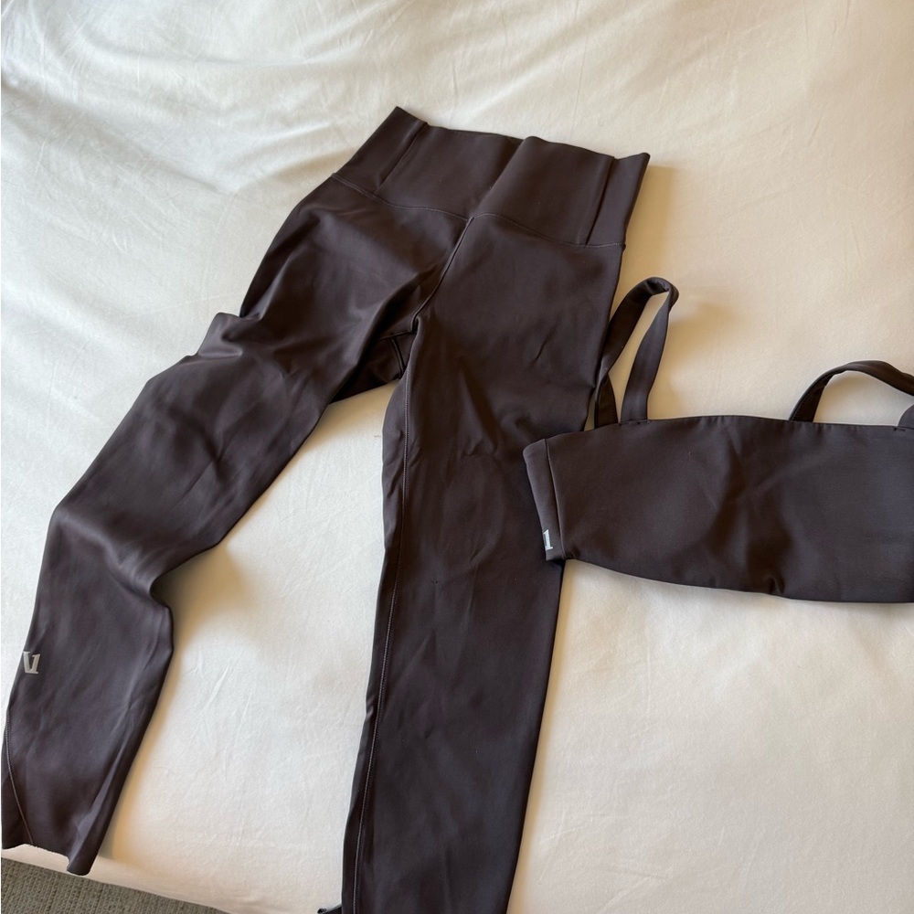 Vuori Women's Set